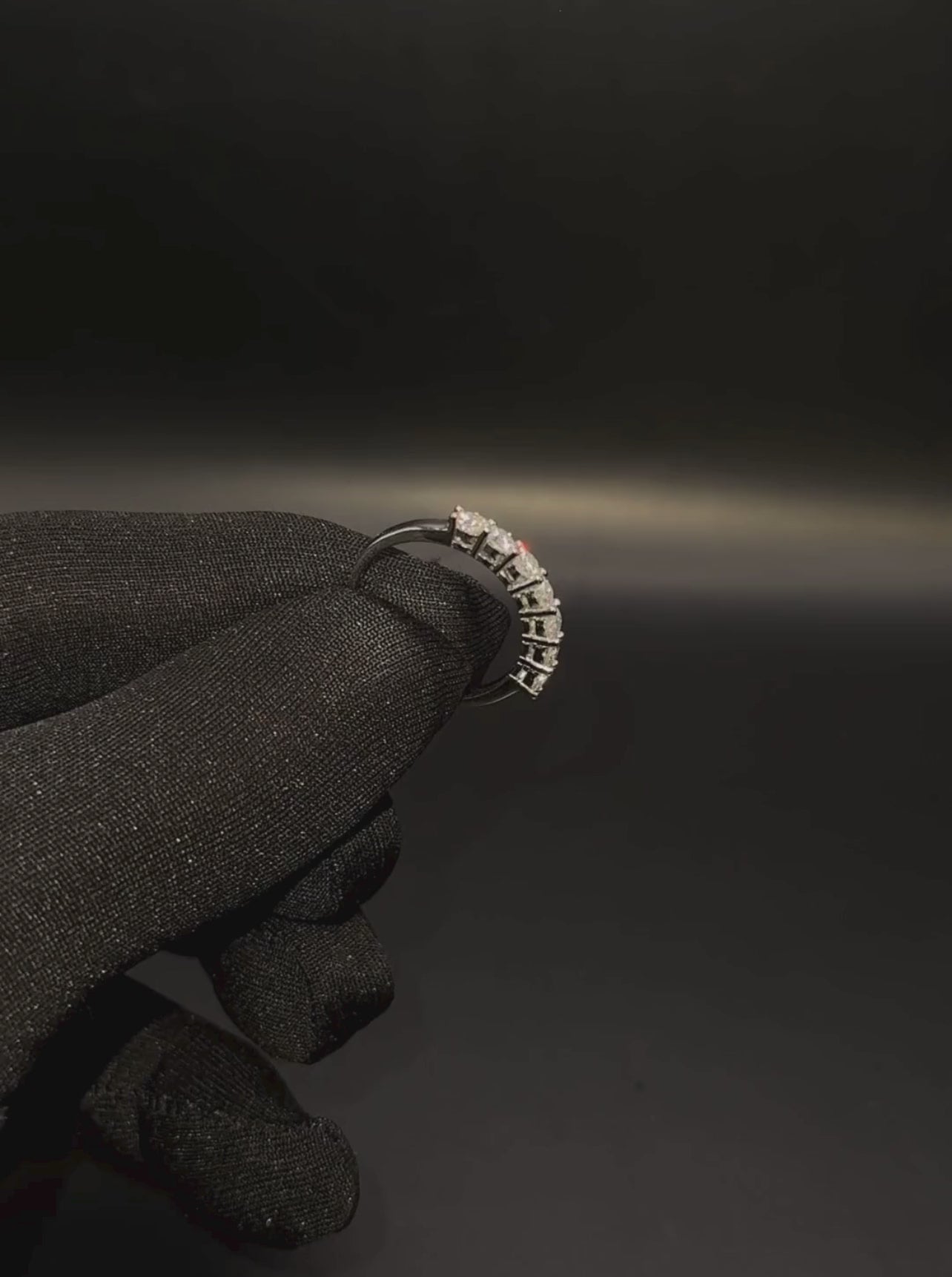 anillo medio eternidad